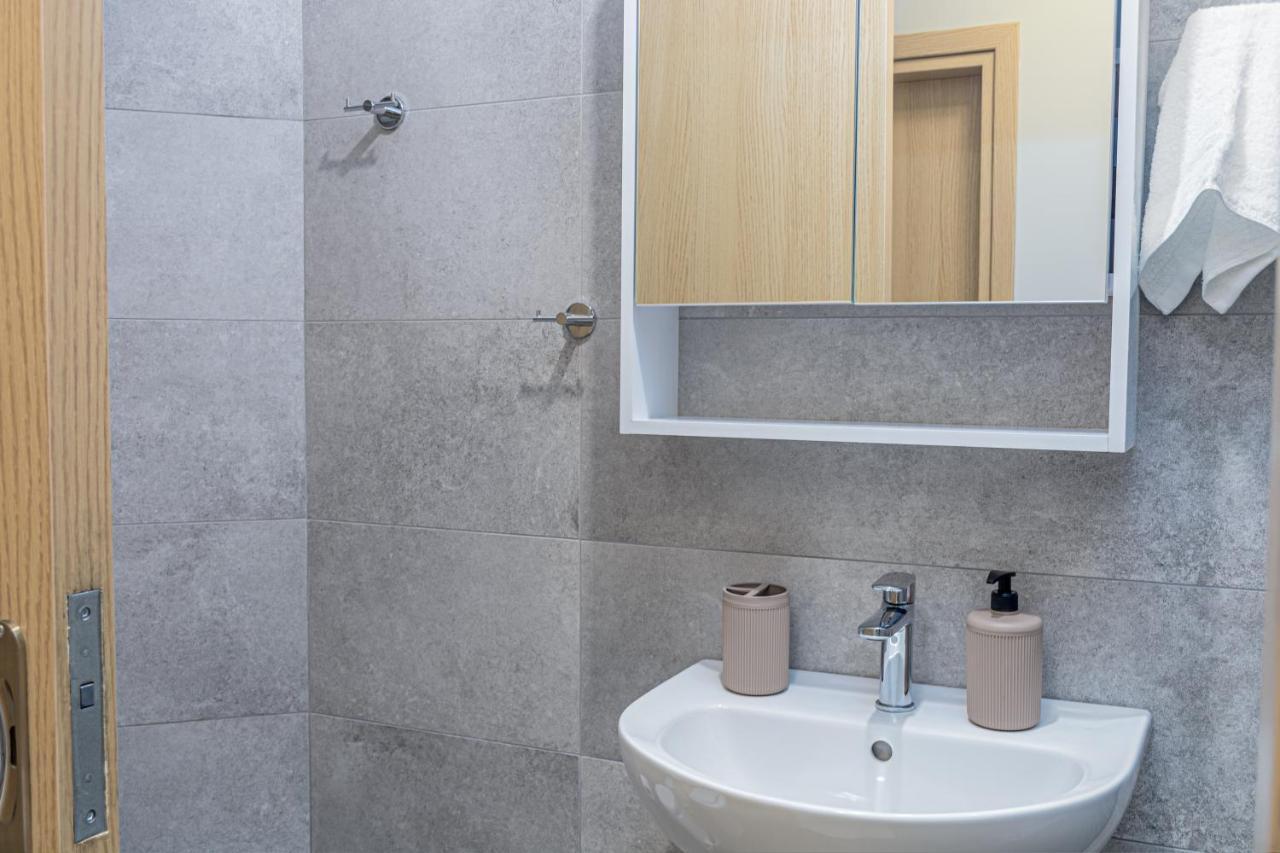 J&T Apartment - 150M From The Beach Закинтос Екстериор снимка